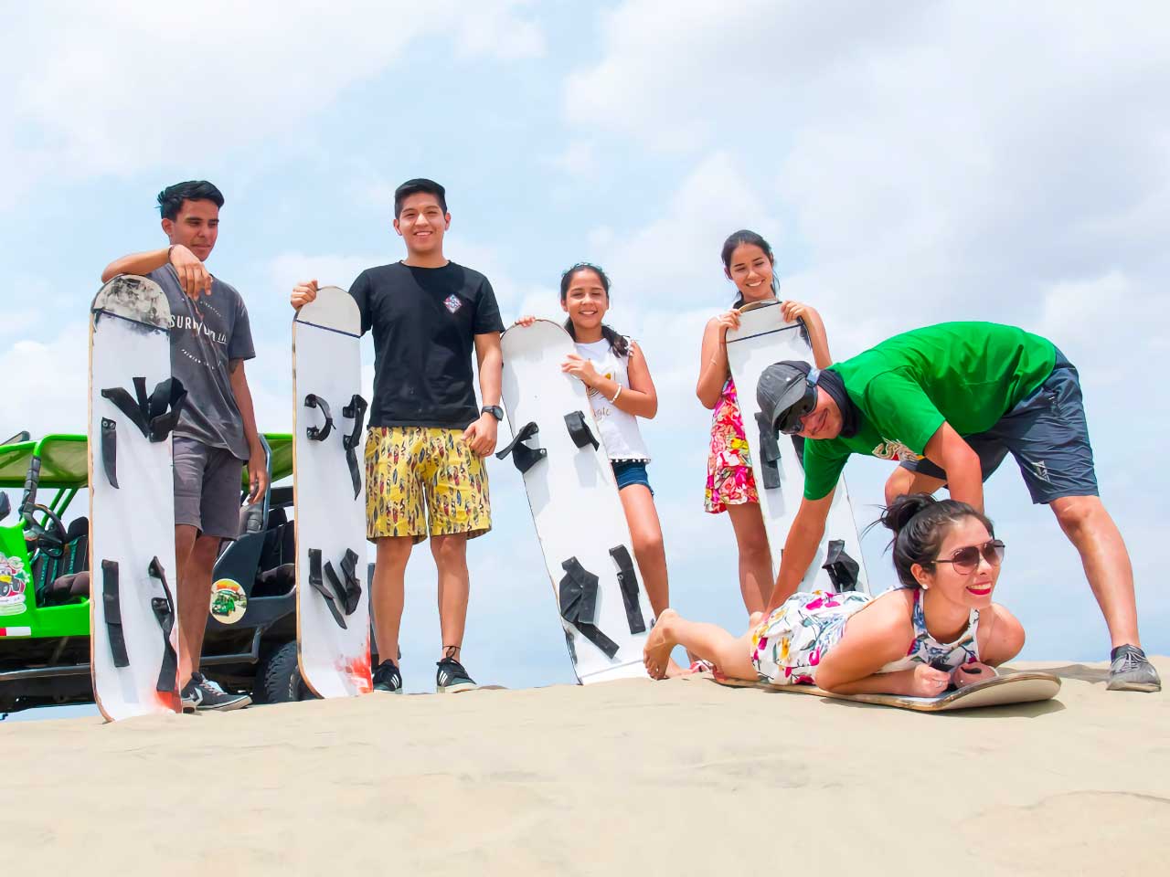 Sandboarding-en-huacachina