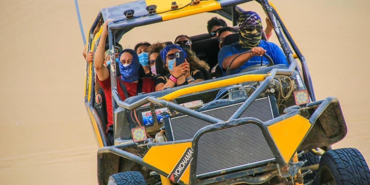 Huacachina-Sandboarding-6